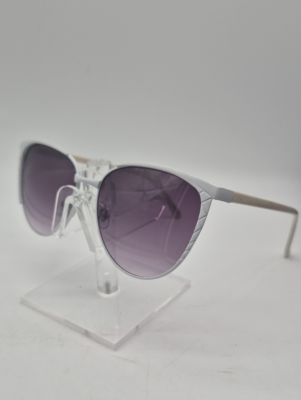 White Frame Sunglasses with Purple Gradient Lenses
